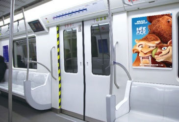大连地铁1,2号线左右车门右侧座椅上方44块看板